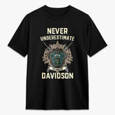Davidson Ancient Tartan Crest 2D T-shirt - Never Underestimate Style