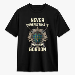 Gordon Ancient Tartan Crest 2D T-shirt - Never Underestimate Style