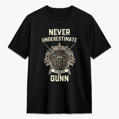 Gunn Weathered Tartan Crest 2D T-shirt - Never Underestimate Style