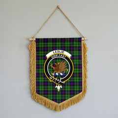 Leslie Hunting Tartan Crest Wall Hanging Banner - Wood Pole