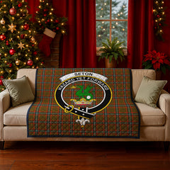 Seton Hunting Modern Tartan Crest Quilt
