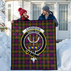 Carnegie Modern Tartan Crest Quilt