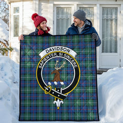 Davidson of Tulloch Tartan Crest Quilt