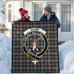 Gunn Weathered Tartan Crest Quilt