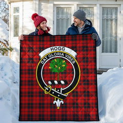 Hogg Tartan Crest Quilt