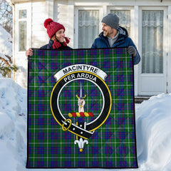 MacIntyre Hunting Modern Tartan Crest Quilt