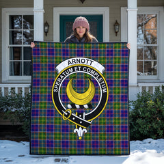 Arnott Tartan Crest Quilt
