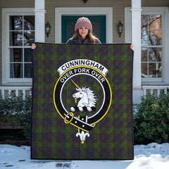 Cunningham Hunting Modern Tartan Crest Quilt