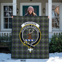 Davidson Tulloch Dress Tartan Crest Quilt