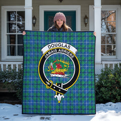 Douglas Ancient Tartan Crest Quilt