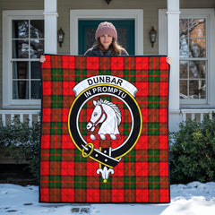 Dunbar Modern Tartan Crest Quilt