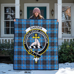 Garden Tartan Crest Quilt