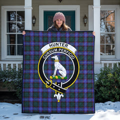 Hunter Modern Tartan Crest Quilt
