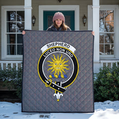 Shepherd Tartan Crest Quilt