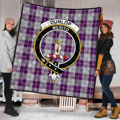 Dunlop Dress Tartan Crest Quilt