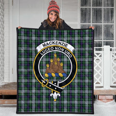 MacKenzie Dress Tartan Crest Quilt