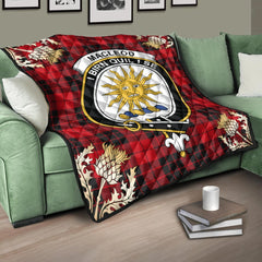 MacLeod of Raasay Tartan Crest Premium Quilt - Gold Thistle Style