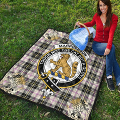 MacPherson Dress Ancient Tartan Crest Premium Quilt - Gold Thistle Style