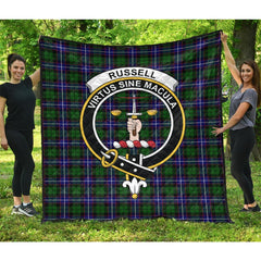Russell Modern Tartan Crest Quilt