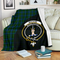 MacKay Modern Tartan Crest Blanket Wave Style