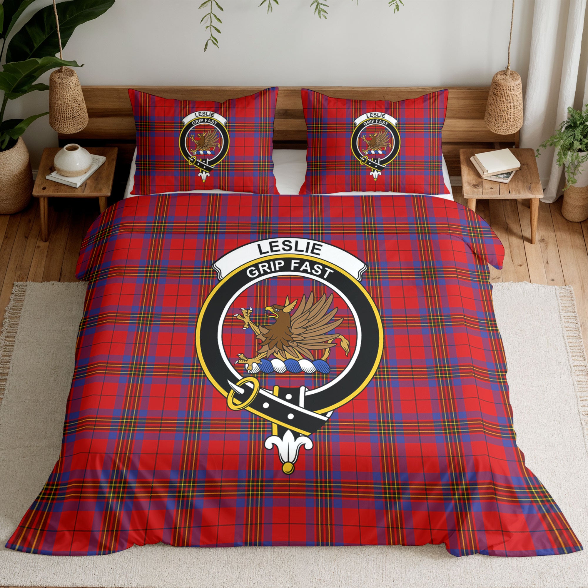 Leslie Modern Tartan Crest Bedding Set