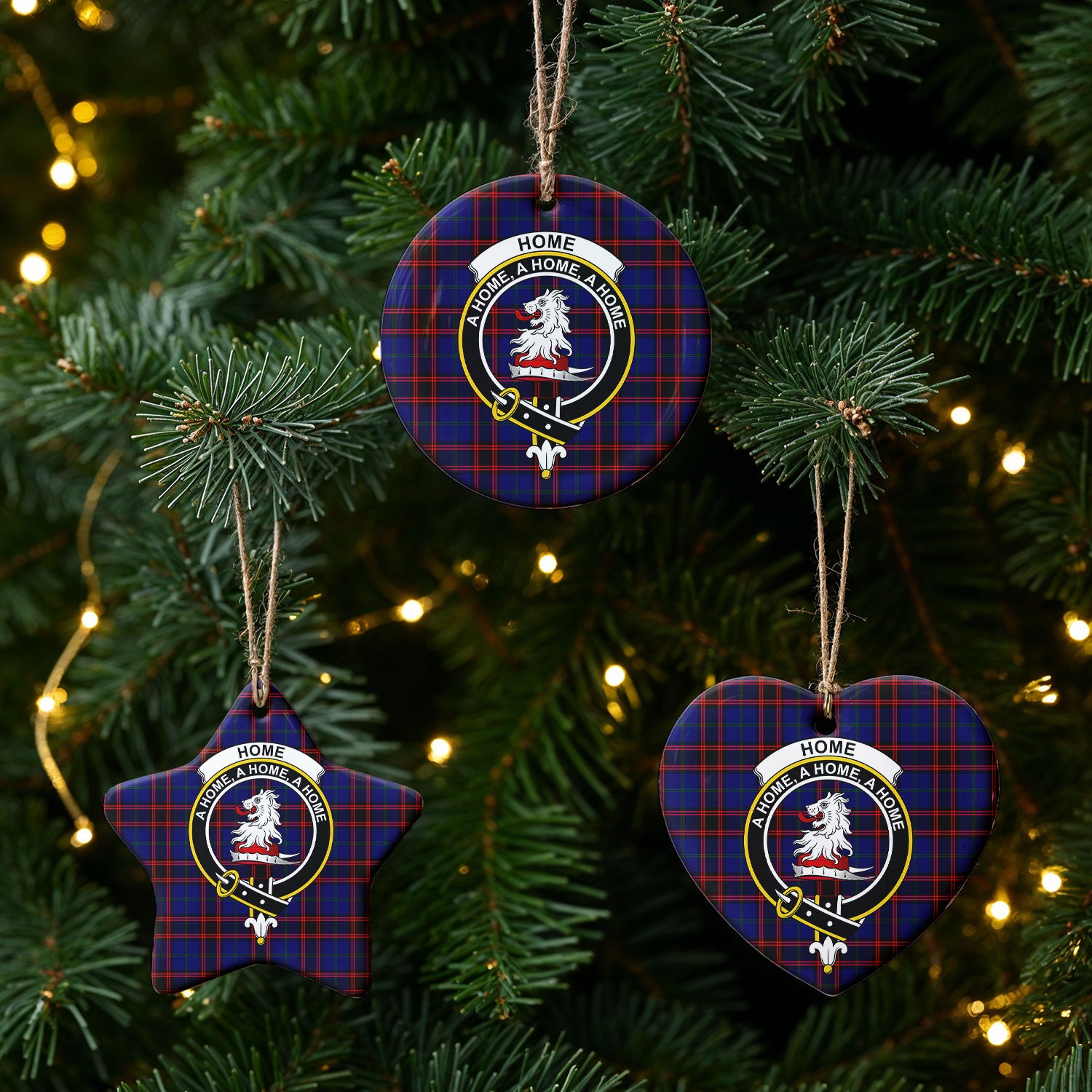 Home Modern Tartan Crest Christmas Ceramic Ornament