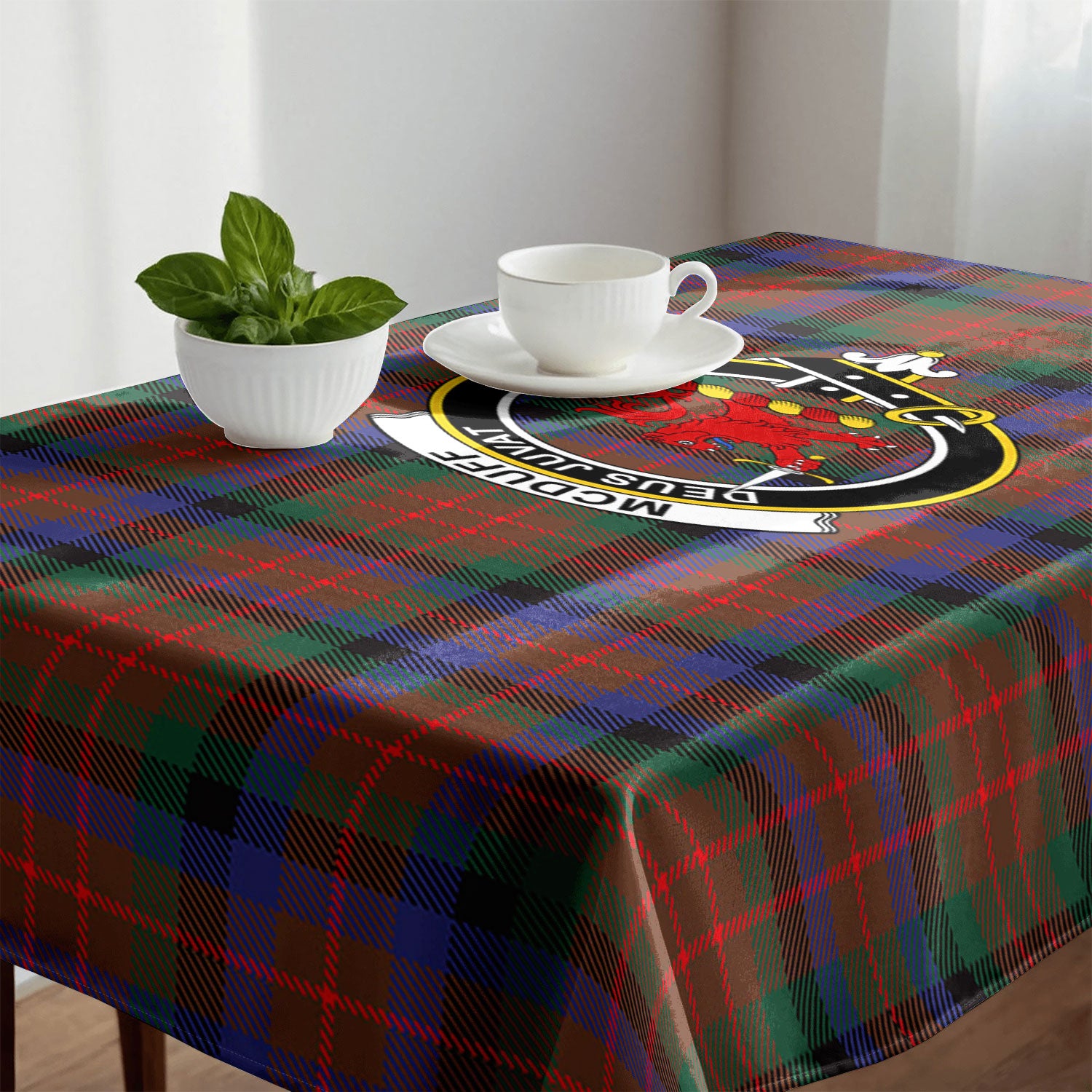 McDuff Hunting Modern Tartan Crest Tablecloth