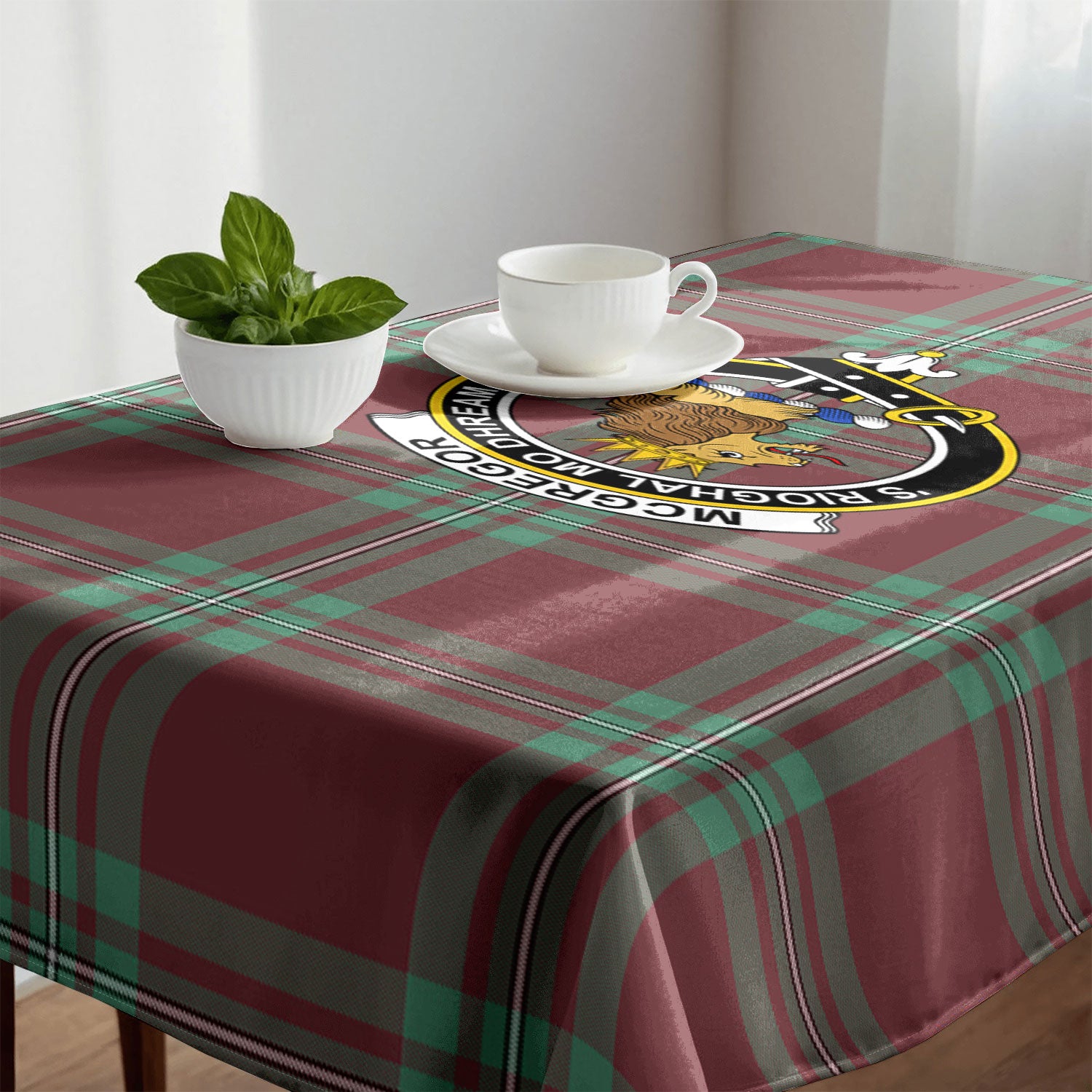 McGregor Hunting Ancient Tartan Crest Tablecloth