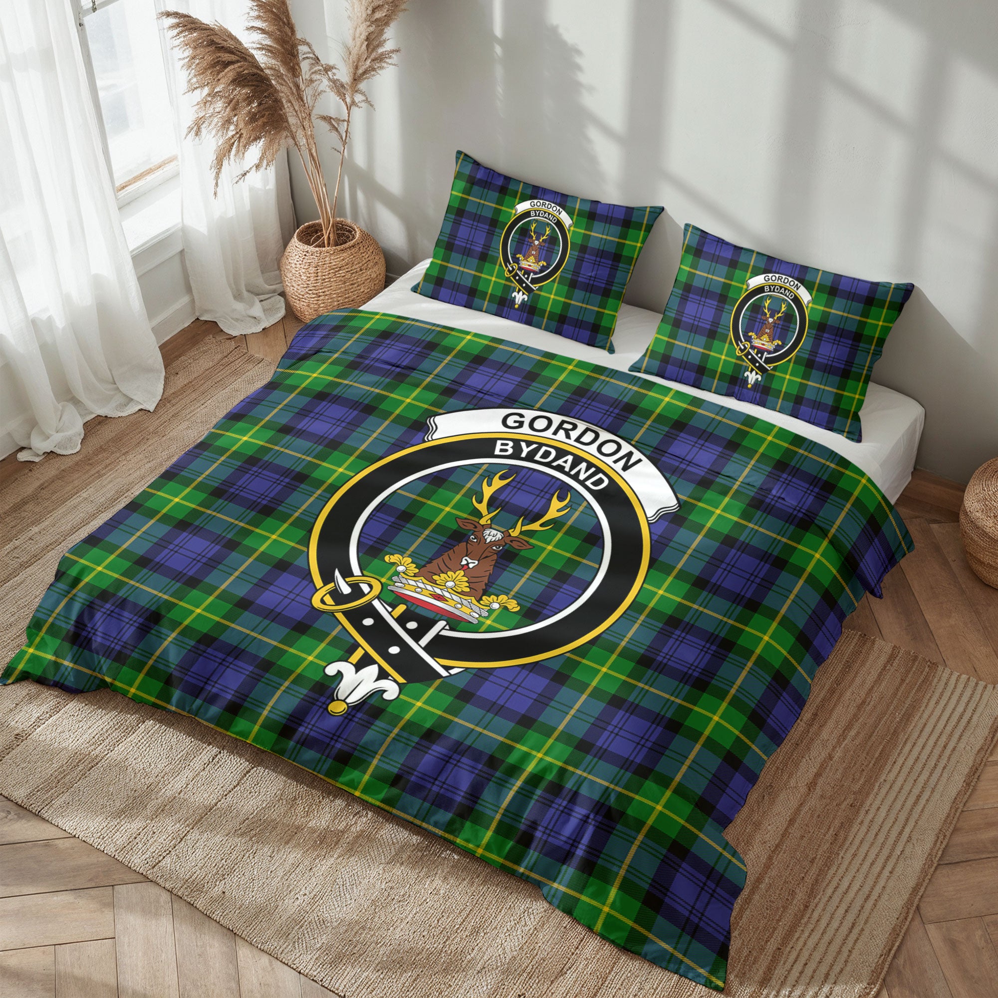 Gordon Modern Tartan Crest Bedding Set