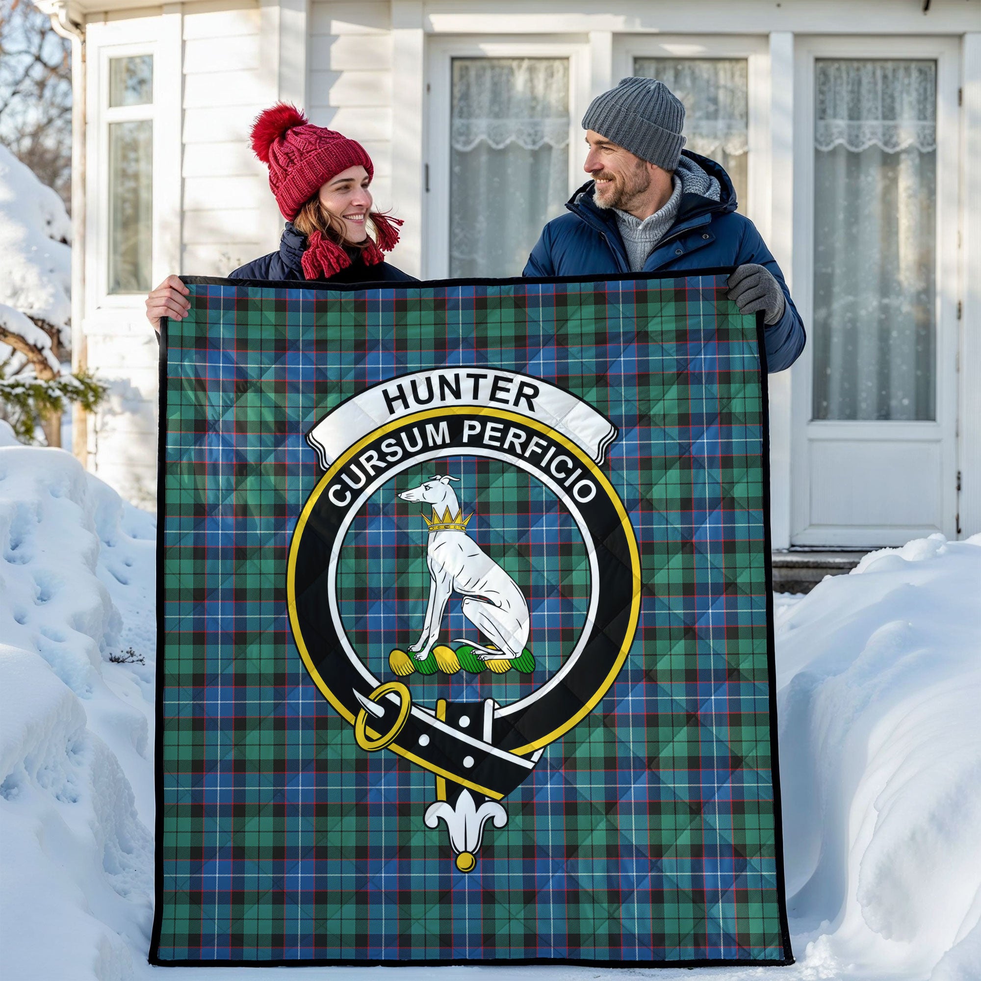 Hunter Ancient Tartan Crest Quilt