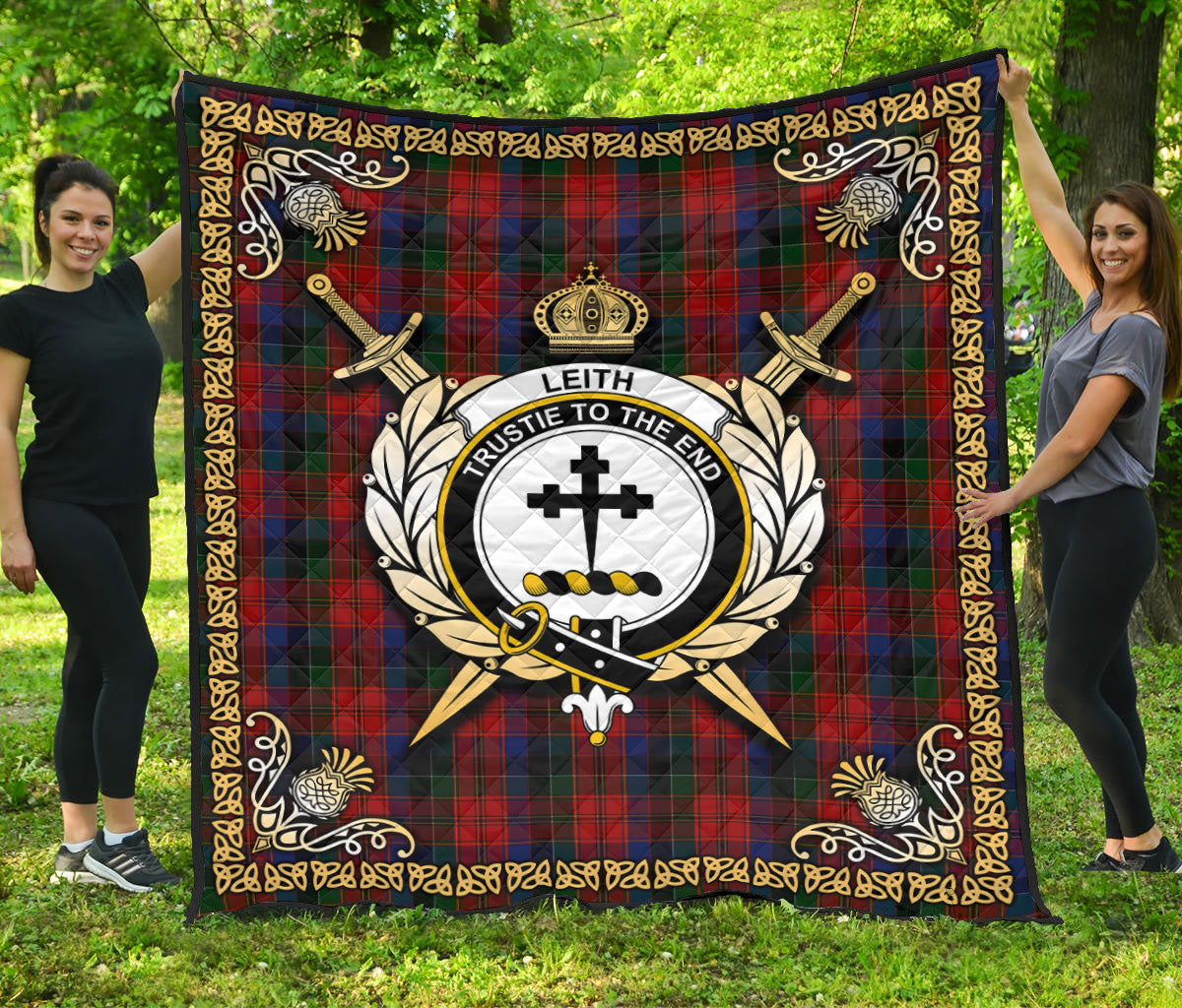 Leith Tartan Crest Premium Quilt - Celtic Thistle Style