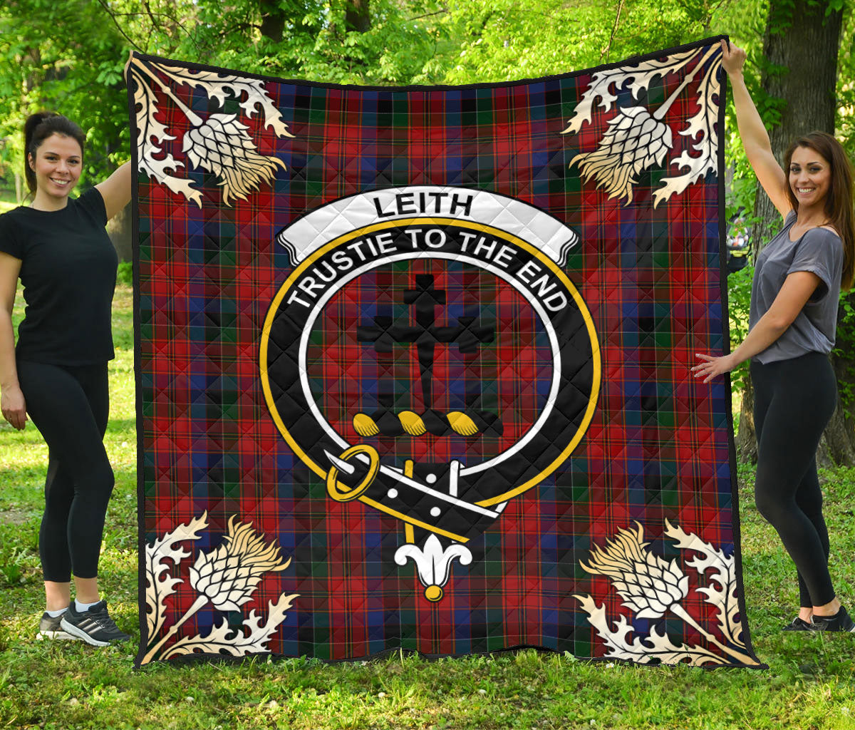 Leith Tartan Crest Premium Quilt - Gold Thistle Style