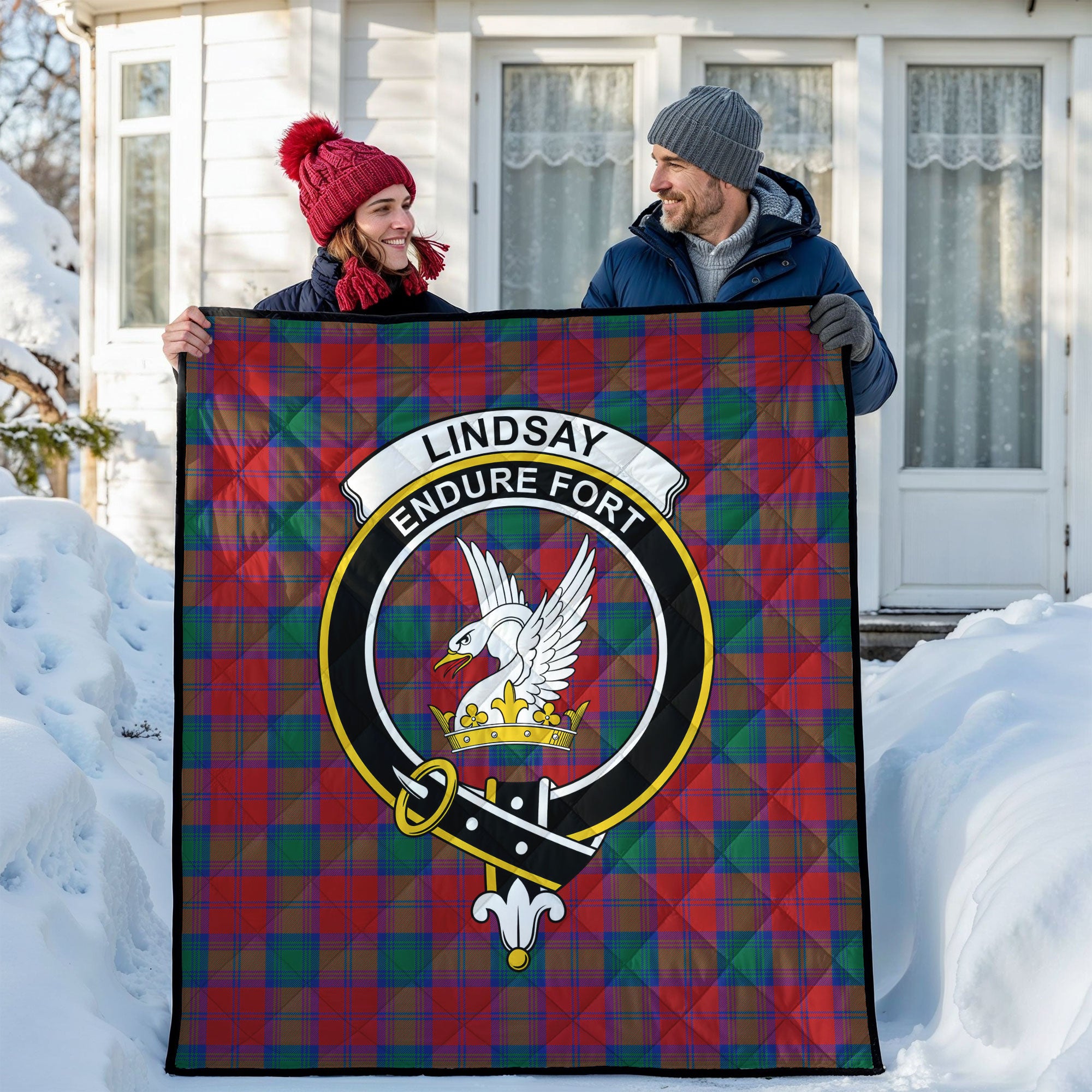 Lindsay Modern Tartan Crest Quilt
