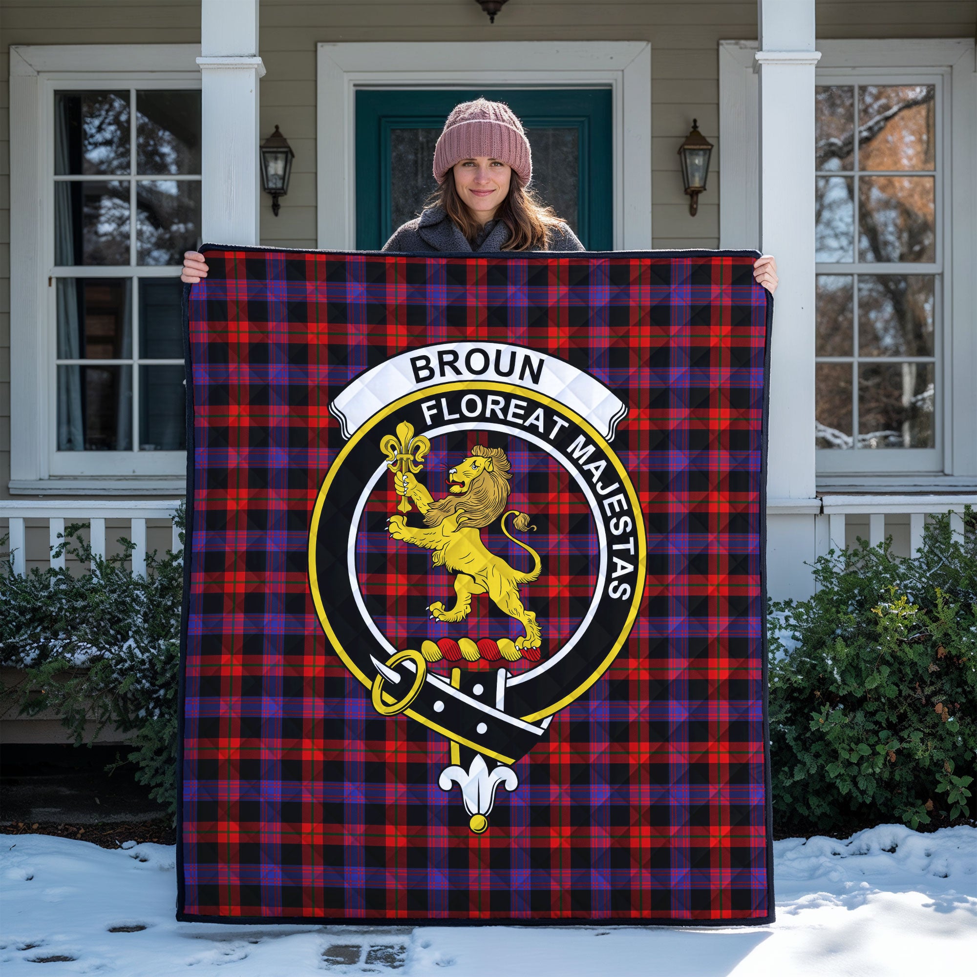 Broun Modern Tartan Crest Quilt