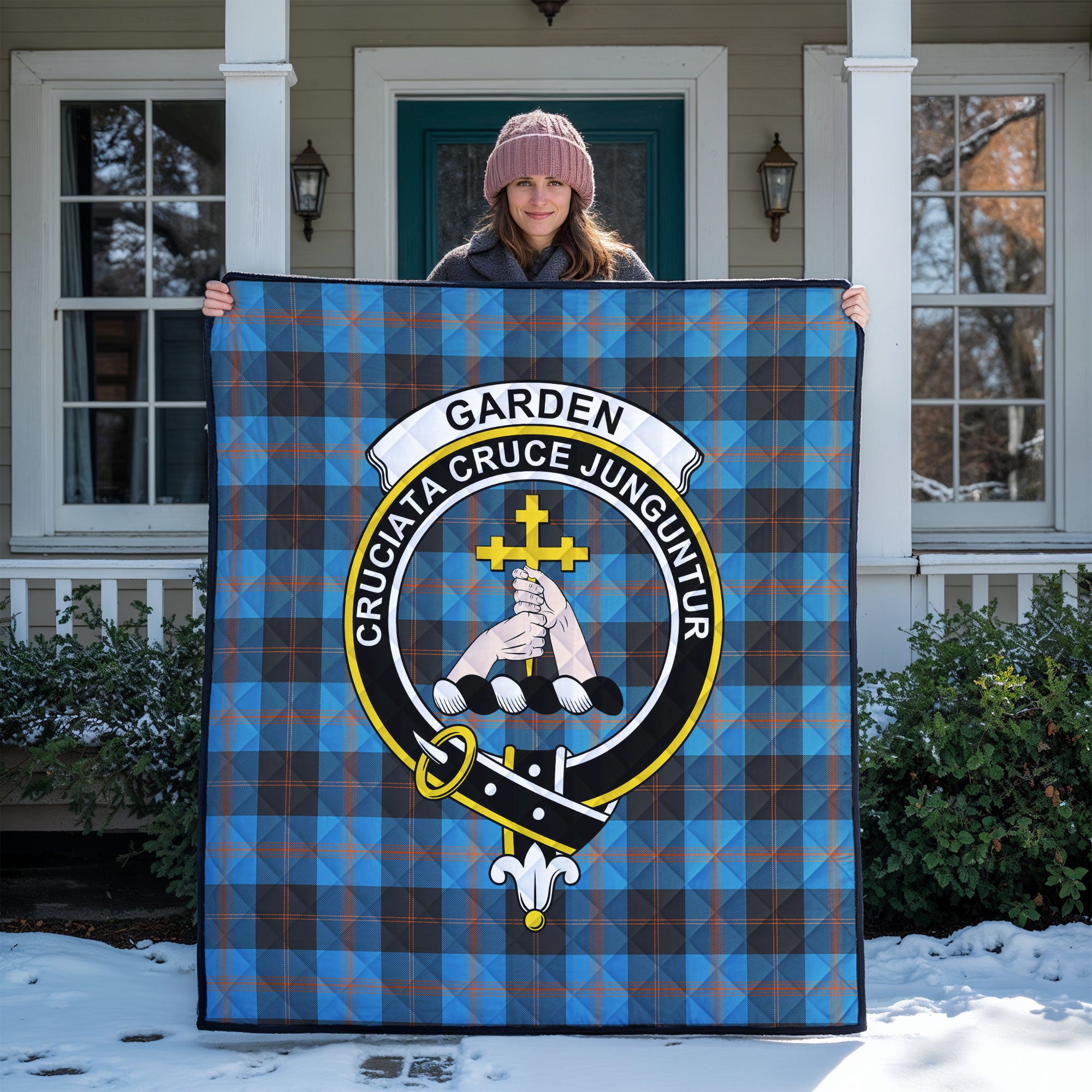 Garden Tartan Crest Quilt