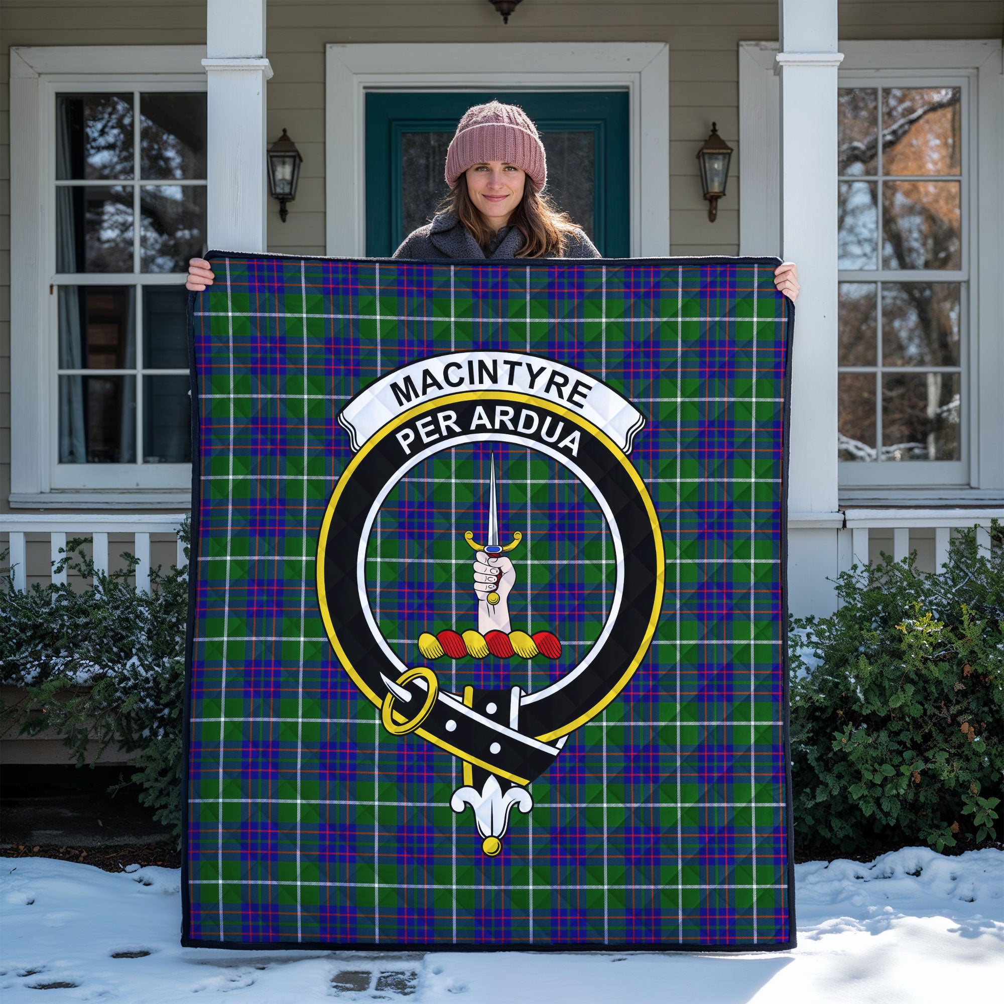 MacIntyre Hunting Modern Tartan Crest Quilt