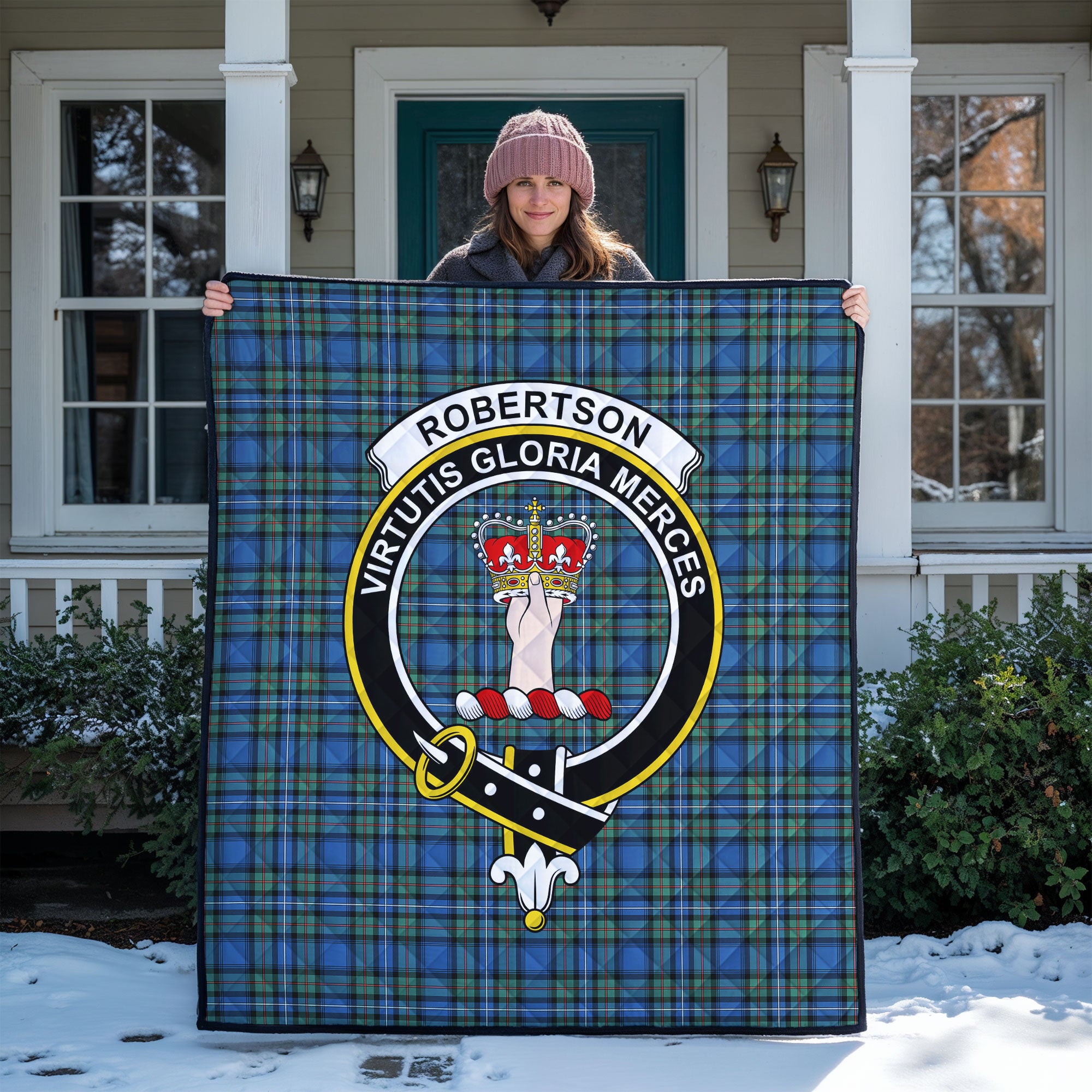 Robertson Hunting Ancient Tartan Crest Quilt