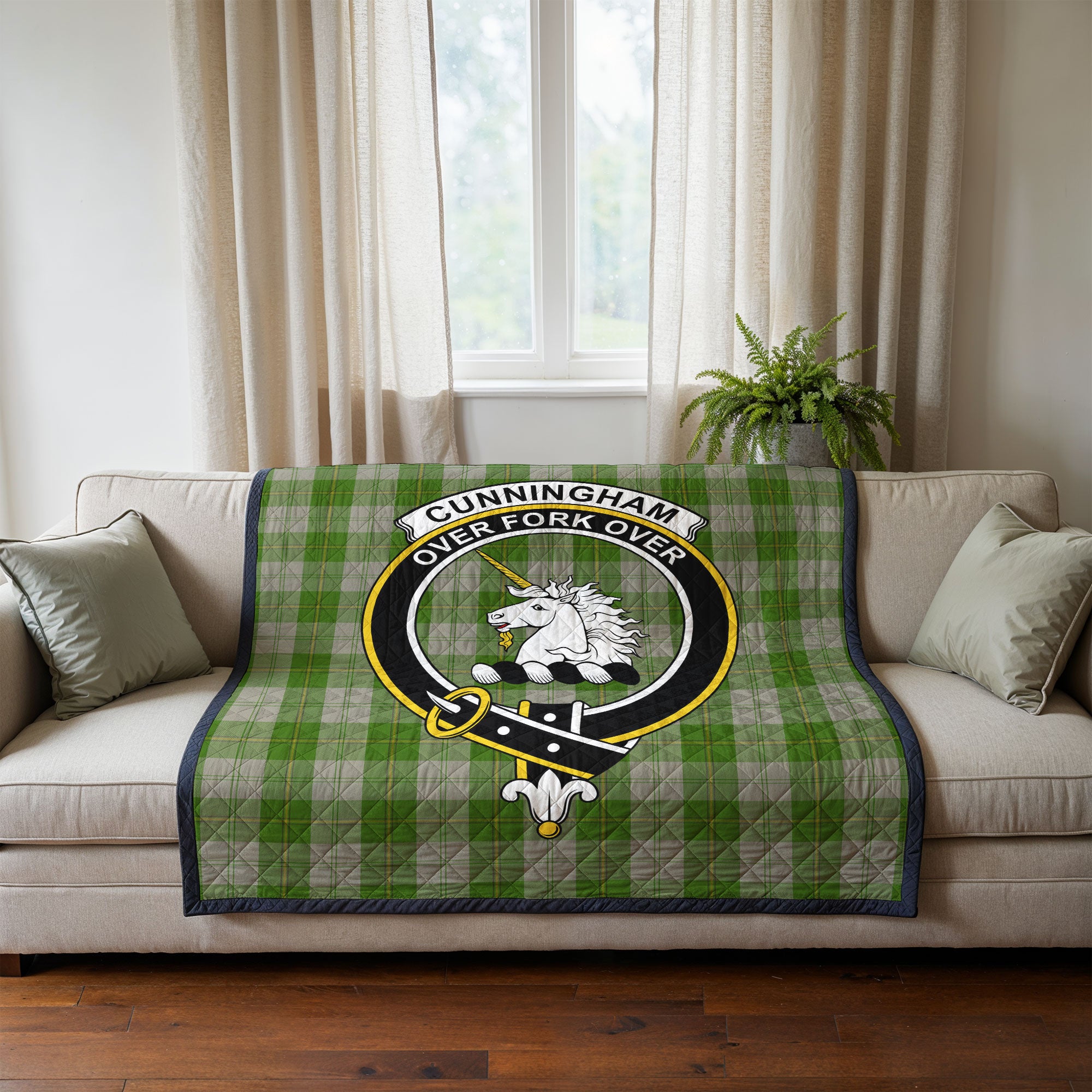 Cunningham Dress Green Dancers Tartan Crest Quilt