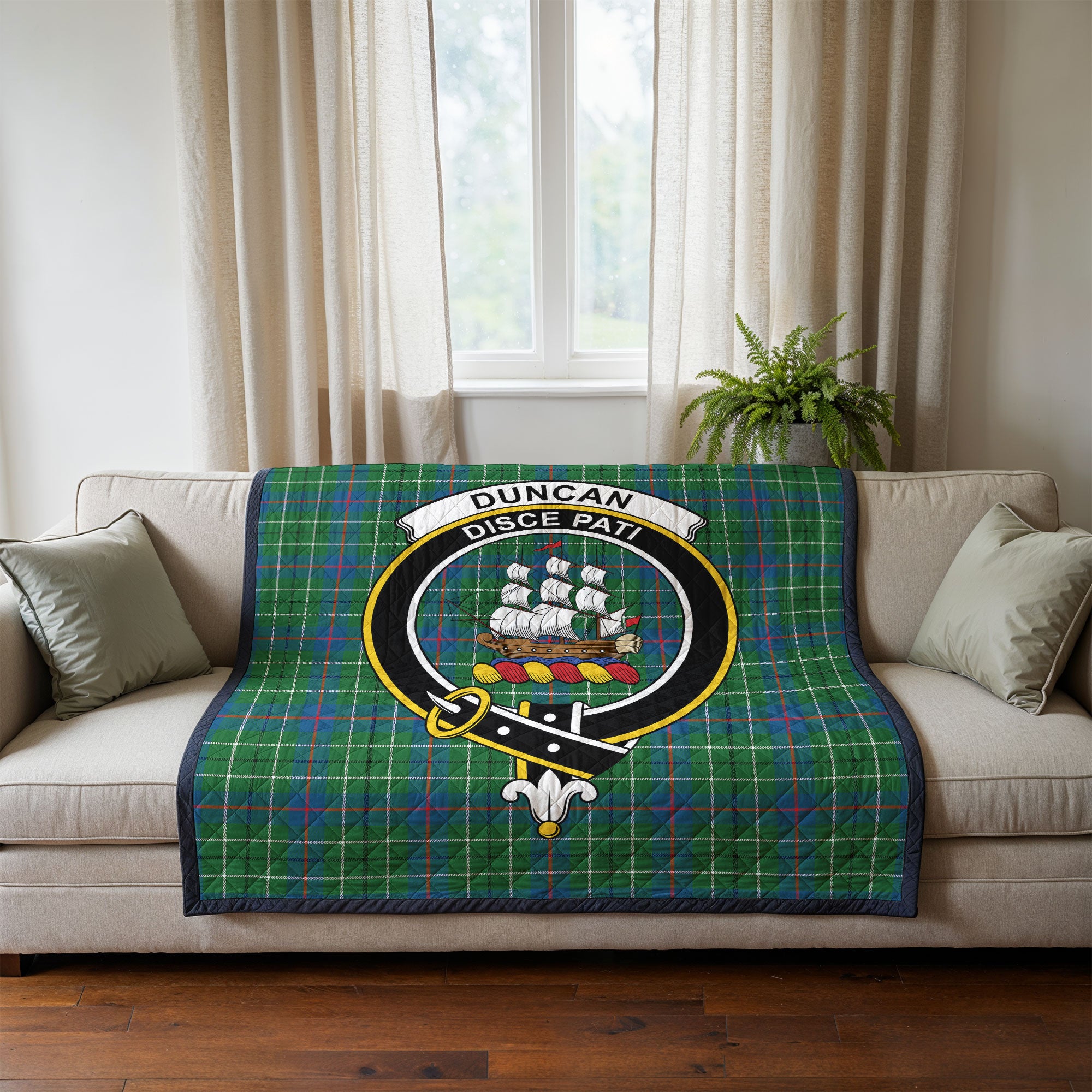 Duncan Ancient Tartan Crest Quilt