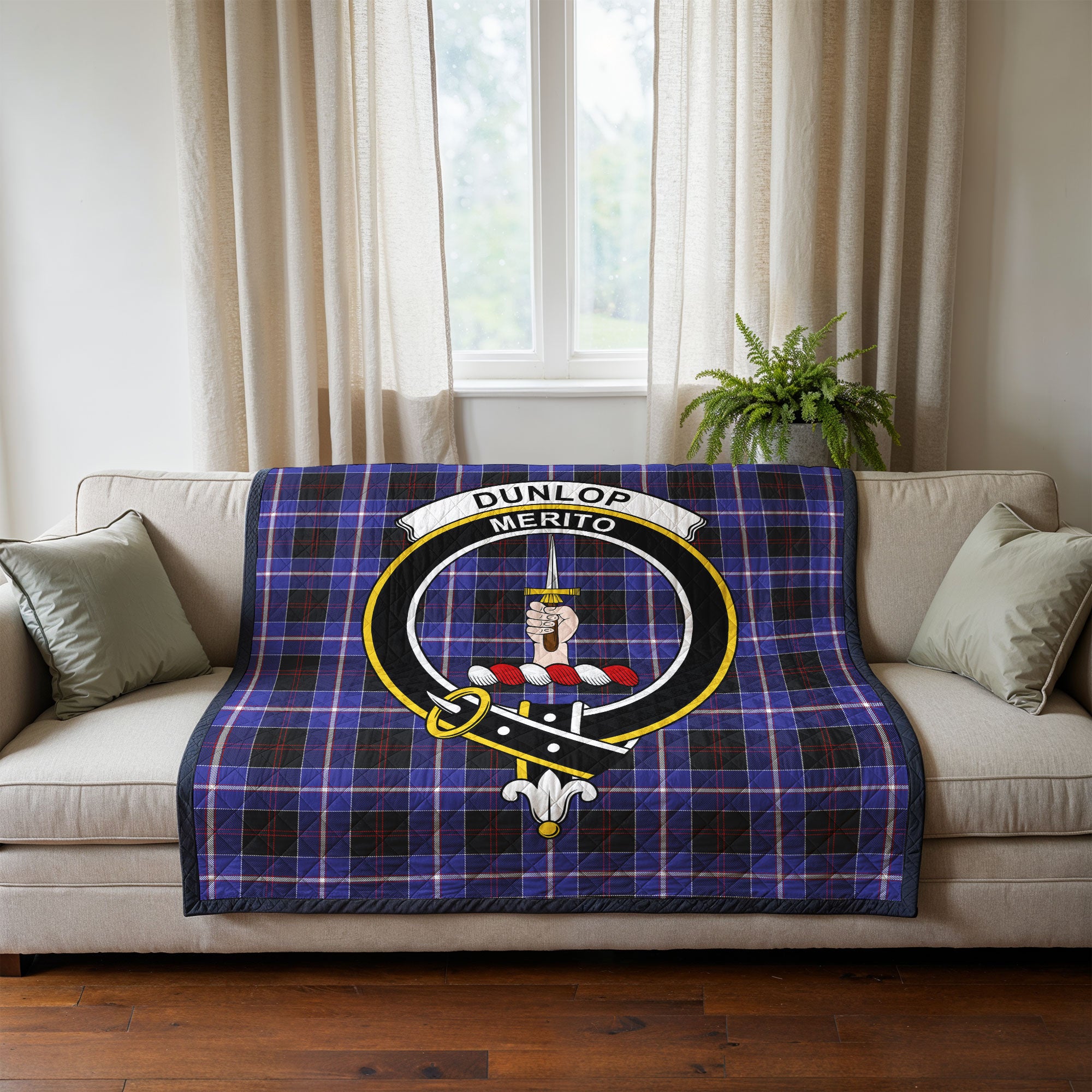 Dunlop Modern Tartan Crest Quilt