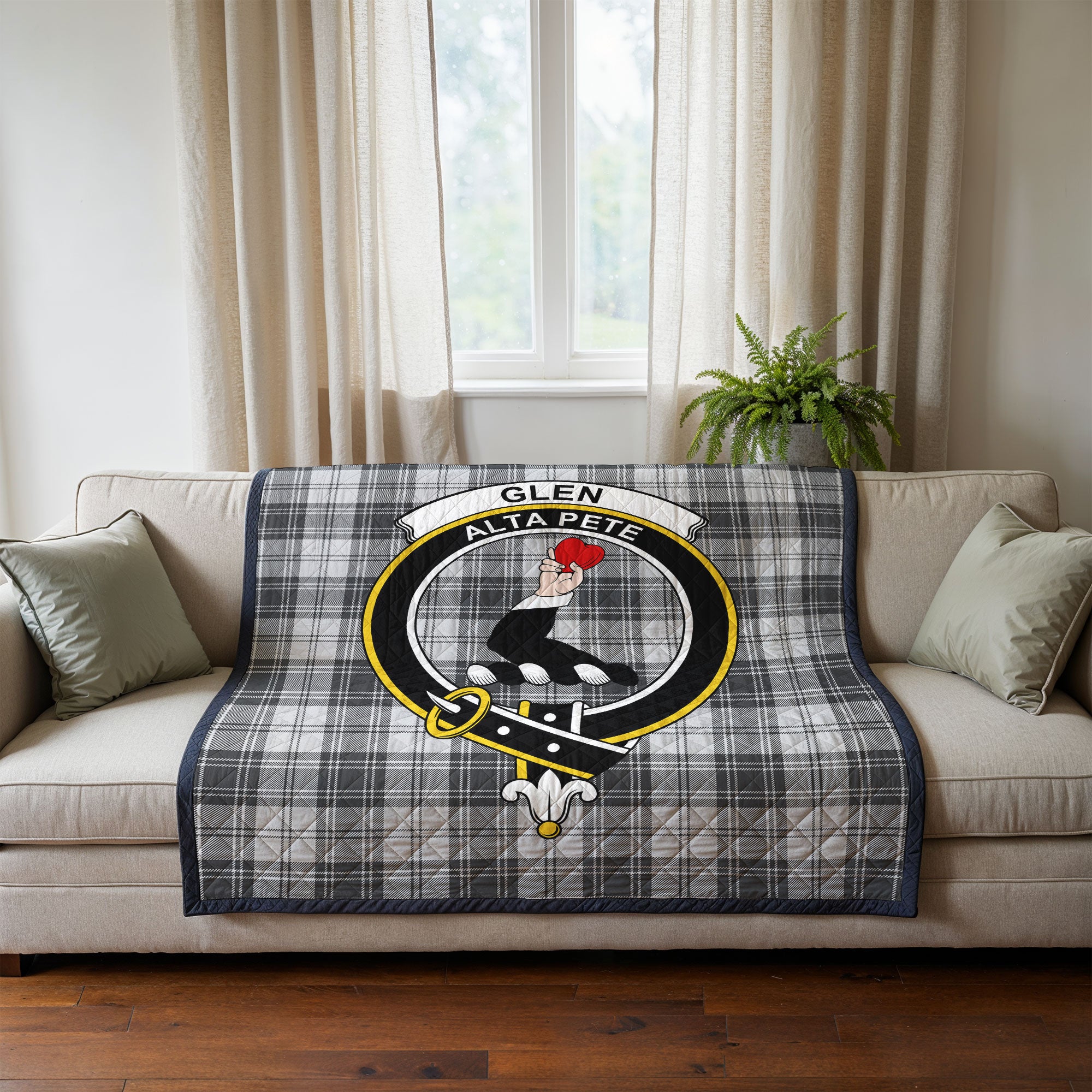 Glen Tartan Crest Quilt
