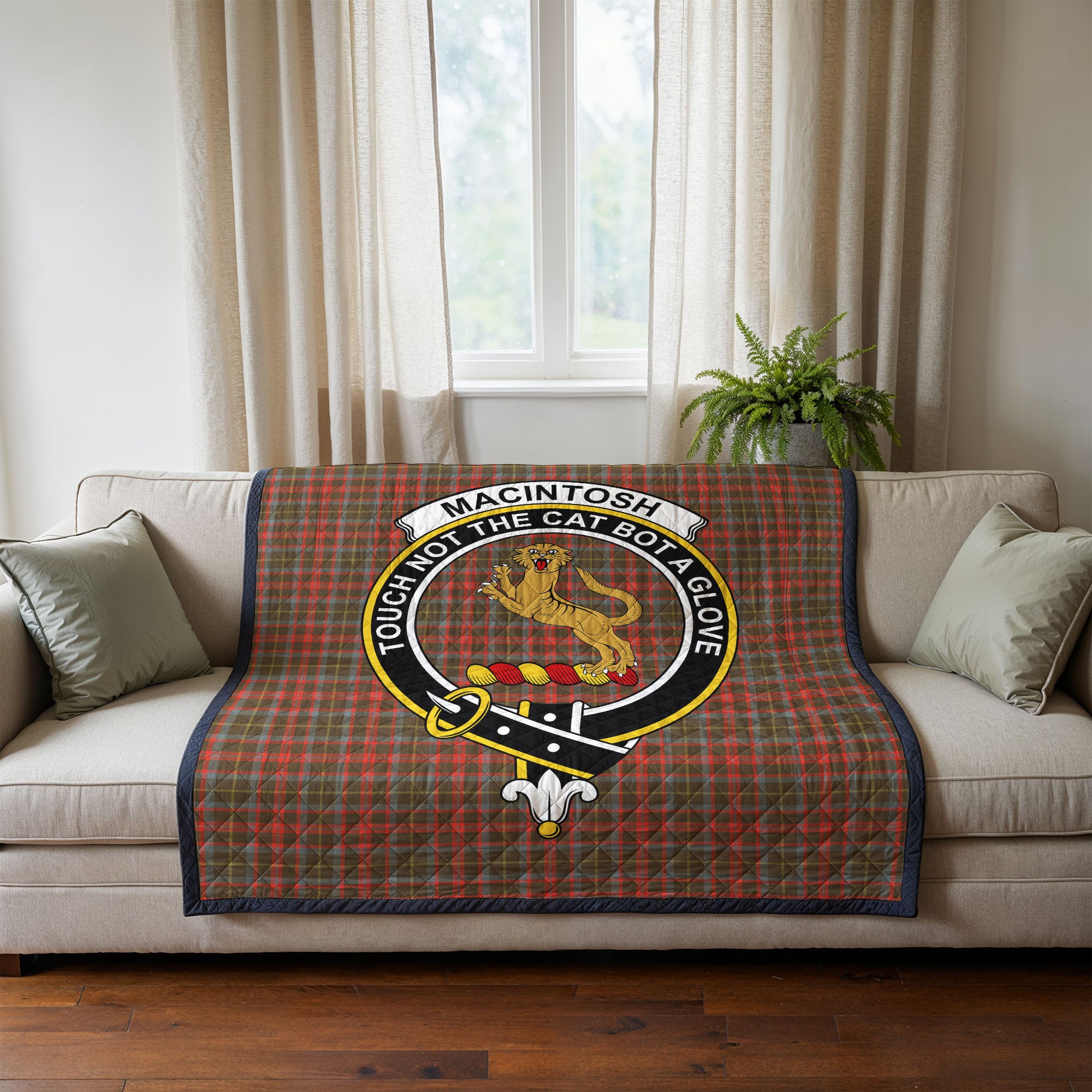 MacIntosh Hunting Weathered Tartan Crest Quilt