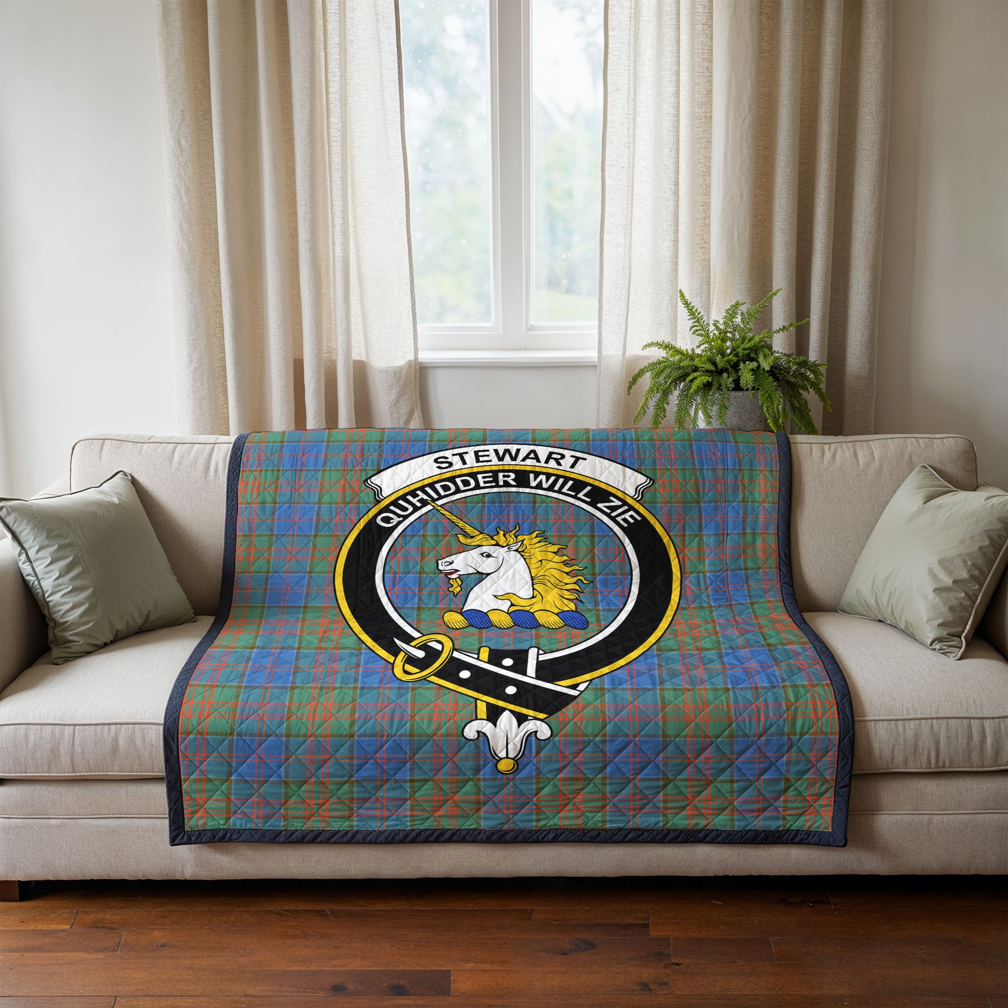 Stewart of Appin Hunting Ancient Tartan Crest Quilt