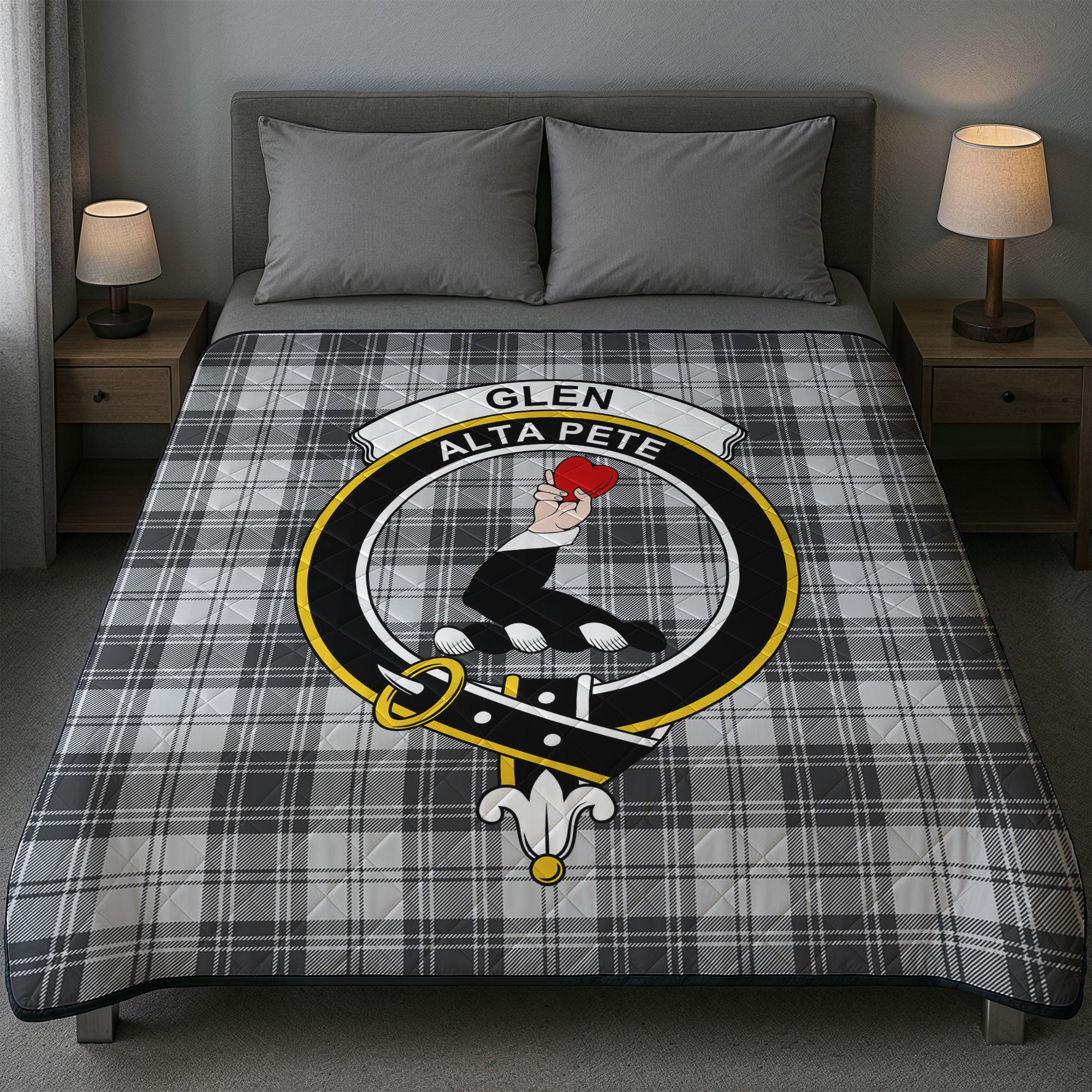 Glen Tartan Crest Quilt