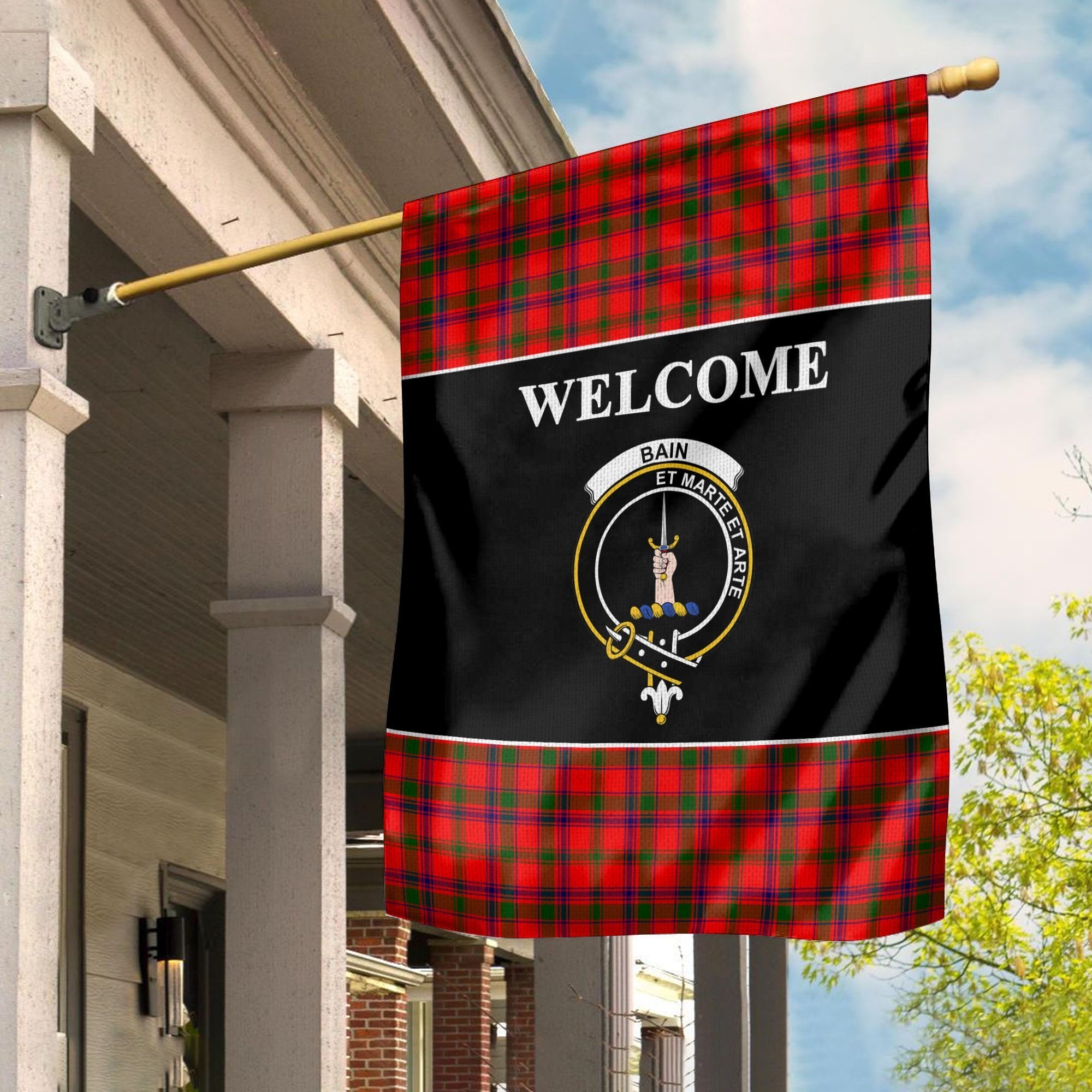 Bain Tartan Crest Black Garden Flag