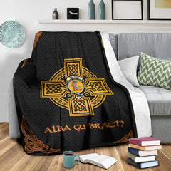MacBain Crest Premium Blanket - Black Celtic Cross Style