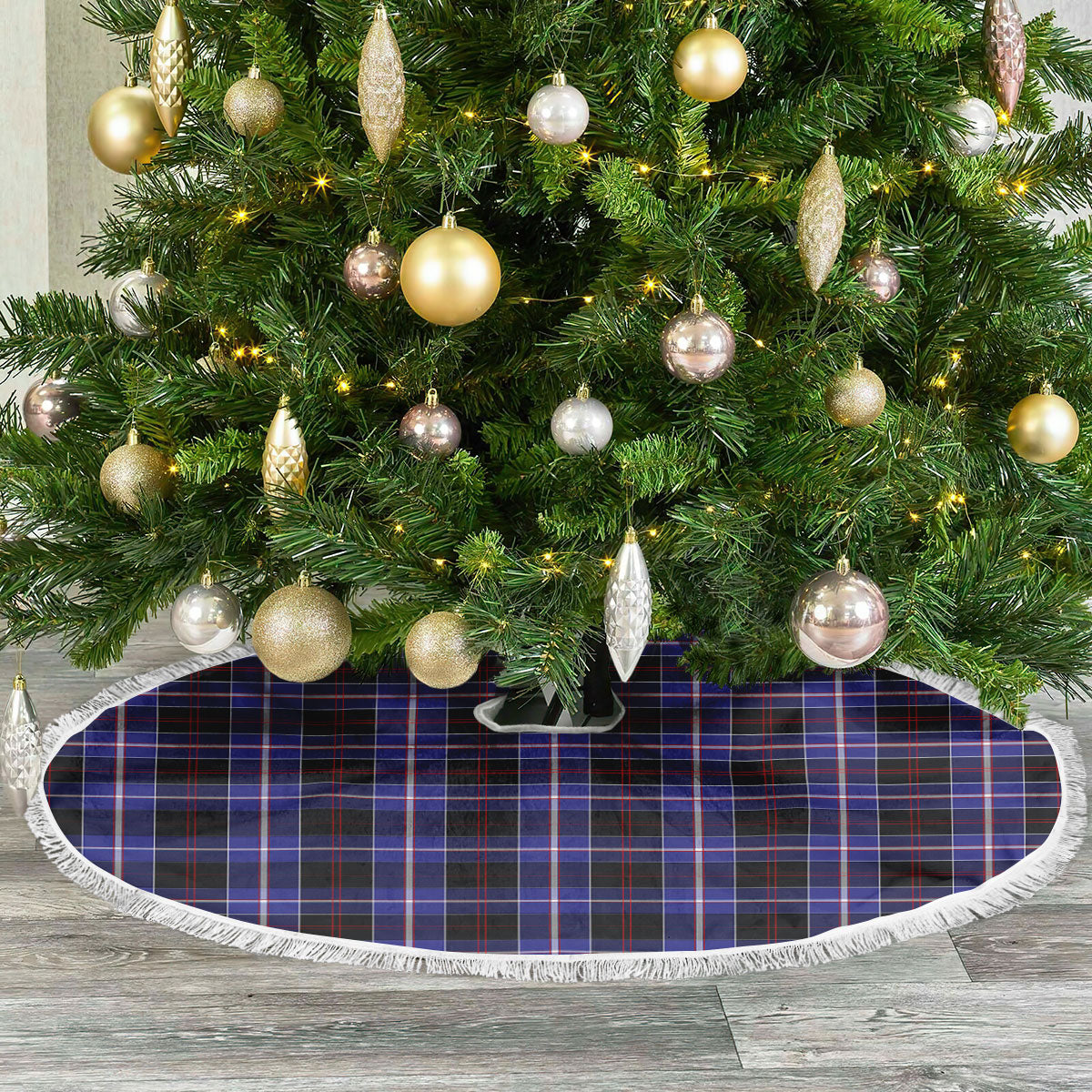 Dunlop Modern Tartan Christmas Tree Skirt