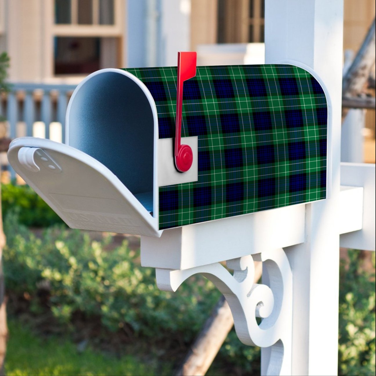Abercrombie Tartan Crest Mailbox