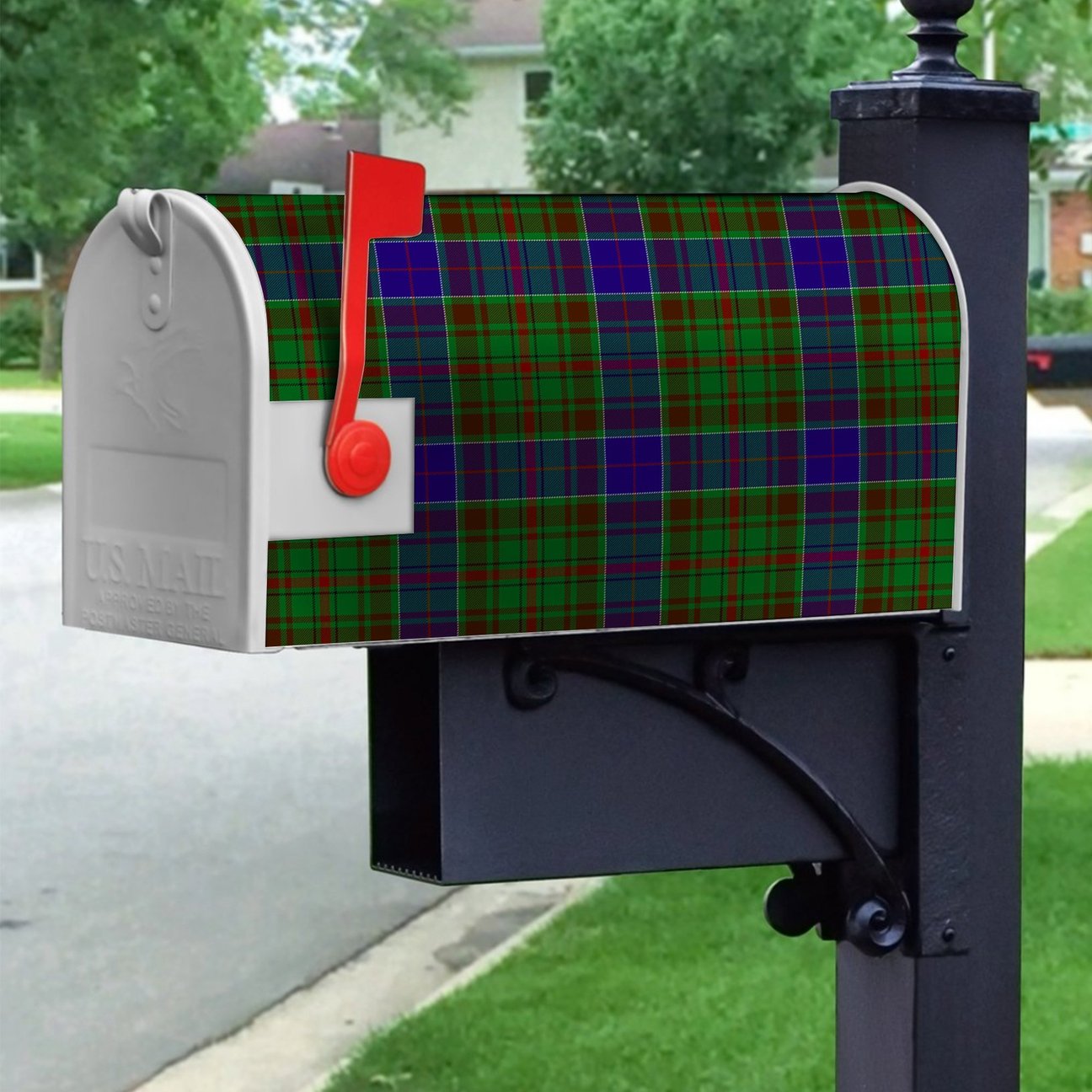 Adam Tartan Crest Mailbox
