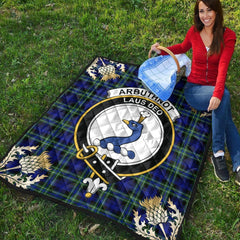 Arbuthnot Modern Tartan Crest Premium Quilt - Gold Thistle Style